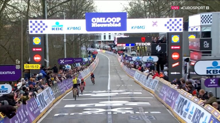 Marianne Vos remporte le Omloop Het Nieuwsblad