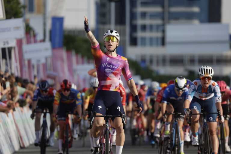 UAE Tour – Lorena Wiebes remporte la 1ère étape