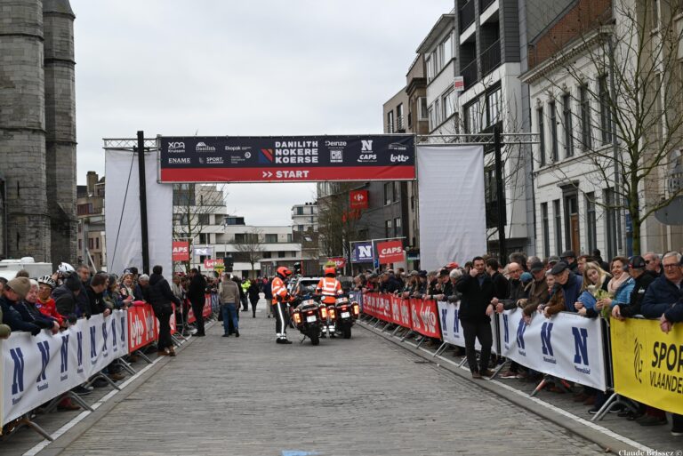 La vidéo du final chaotique de Nokere – Koerse