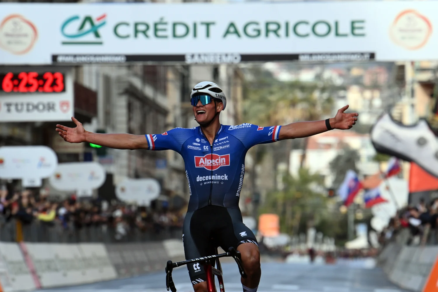 Liste des engagés de Milan San Remo, une course inscrite au calendrier UCI World-Tour.
