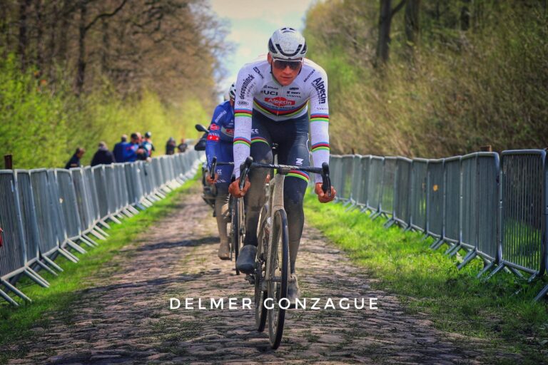 Paris-Roubaix – Van der Poel sans concurrence