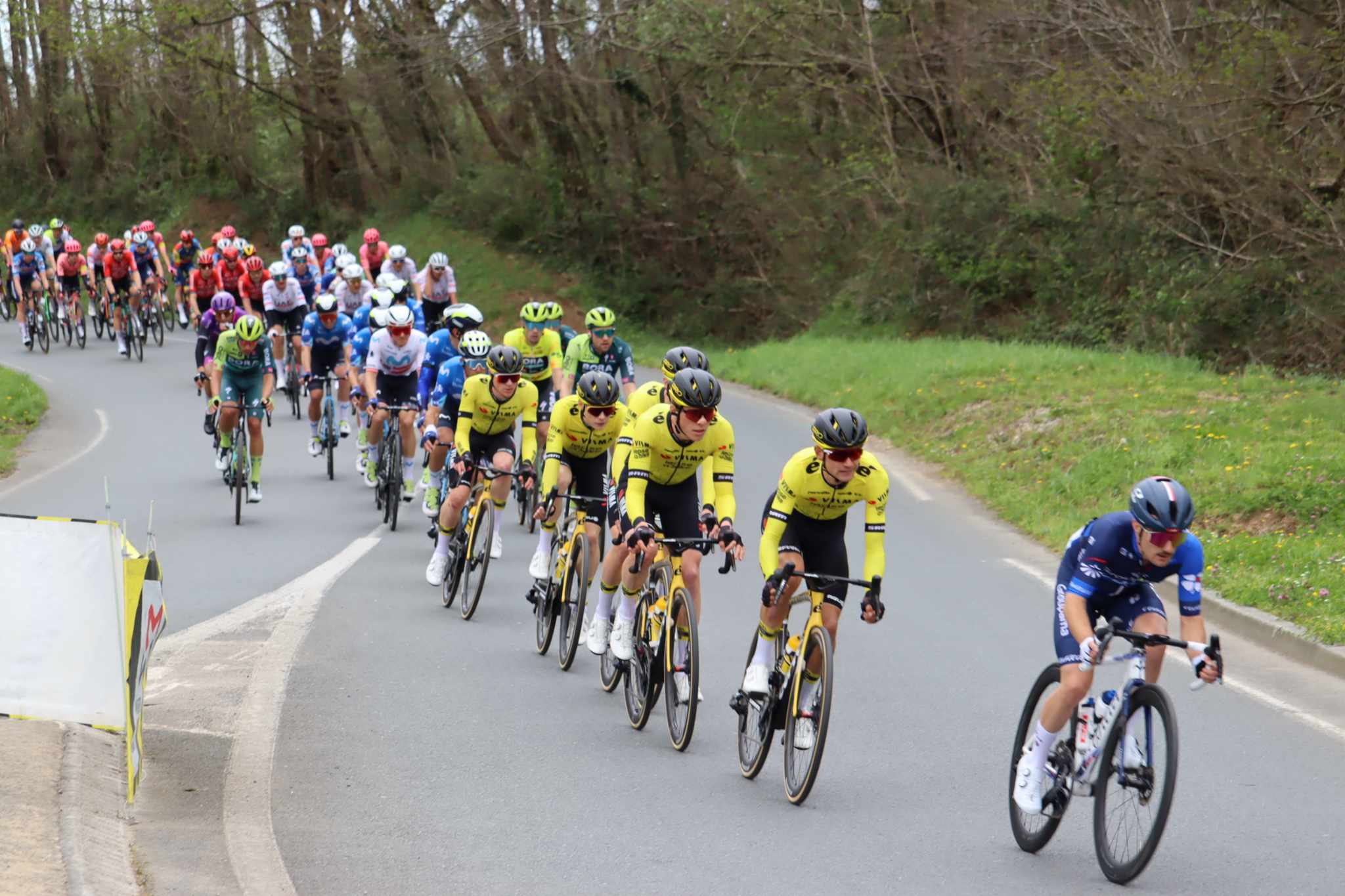 Mikel Landa a chuté lors de la 5ème étape du Tour du Pays Basque.