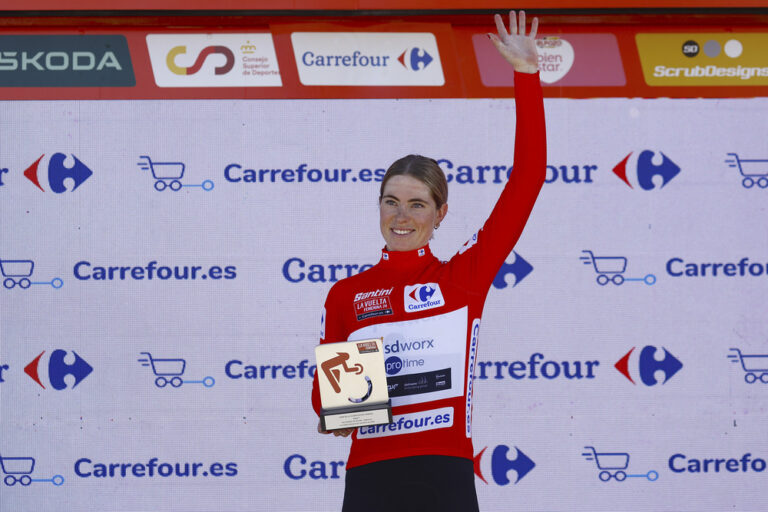 Demi Vollering remporte la Vuelta Femenina