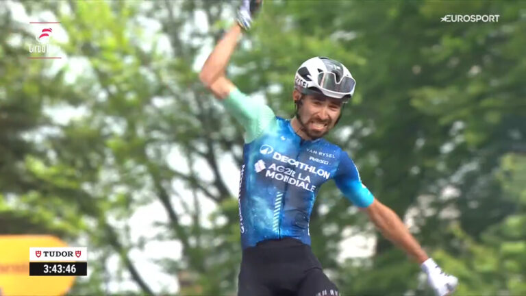Valentin Paret Peintre remporte la 10ème étape du Tour d’Italie