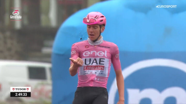 Tadej Pogacar remporte sa 5ème victoire d’étape sur le Giro