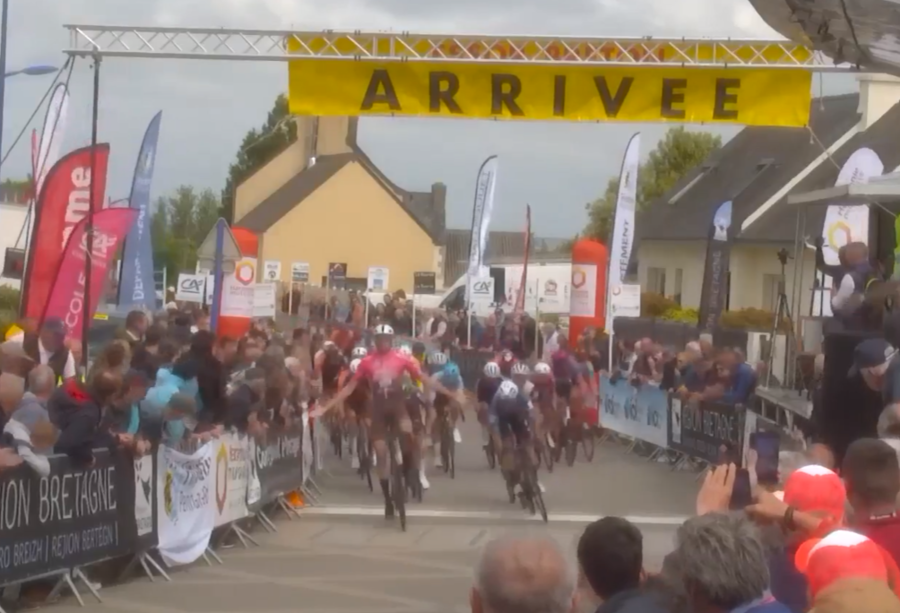 Ben Chilton remporte la 4ème étape de l'Essor Breton
