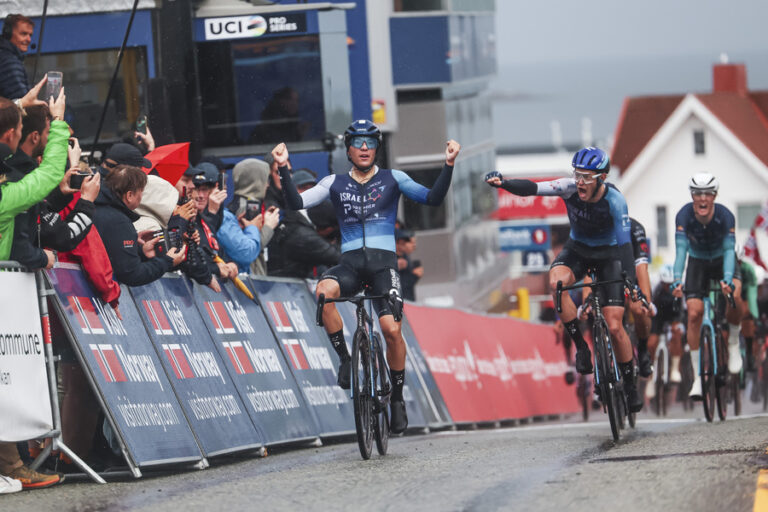 Corbin Strong remporte la 1ère étape de l'Arctic Race