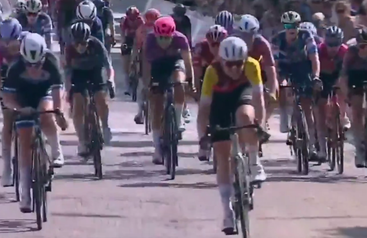 Martina Alzini remporte la Egmont Cycling Race