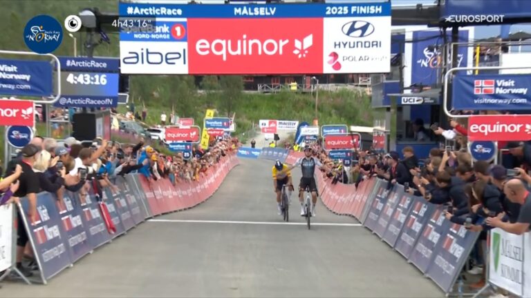 Tom Pidcock remporte la 3ème étape de l'Arctic Race
