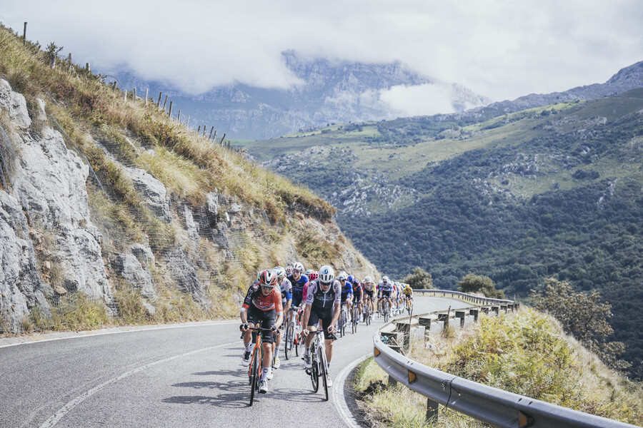 Tour d'Espagne peloton