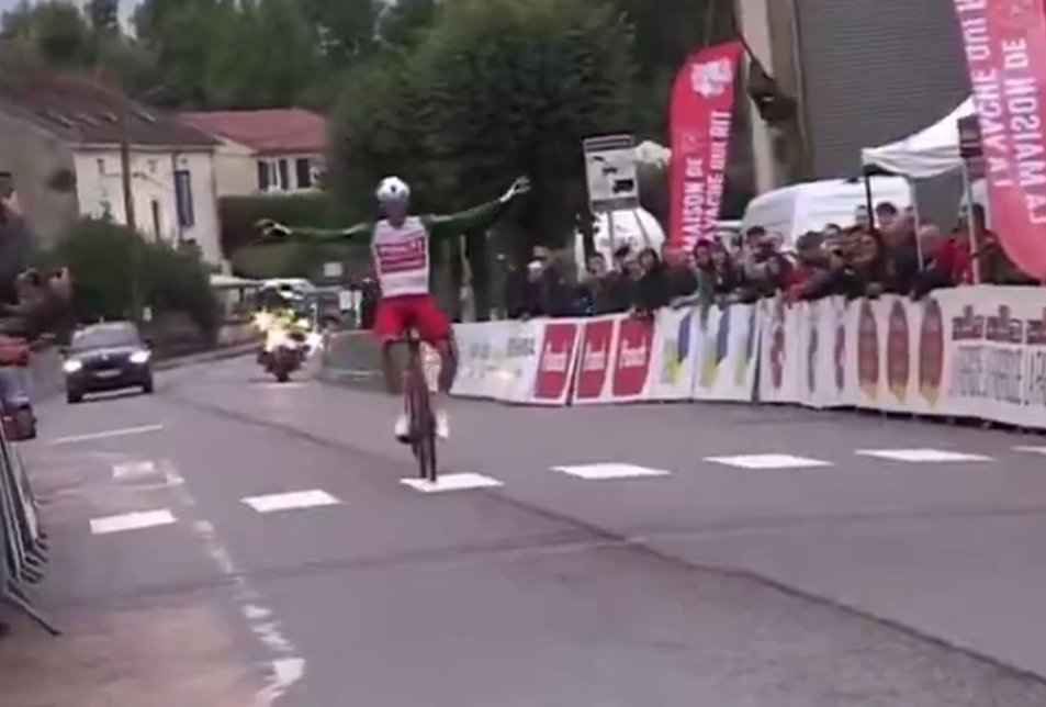 Samuele Zoccarato gagne le Tour de la Mirabelle