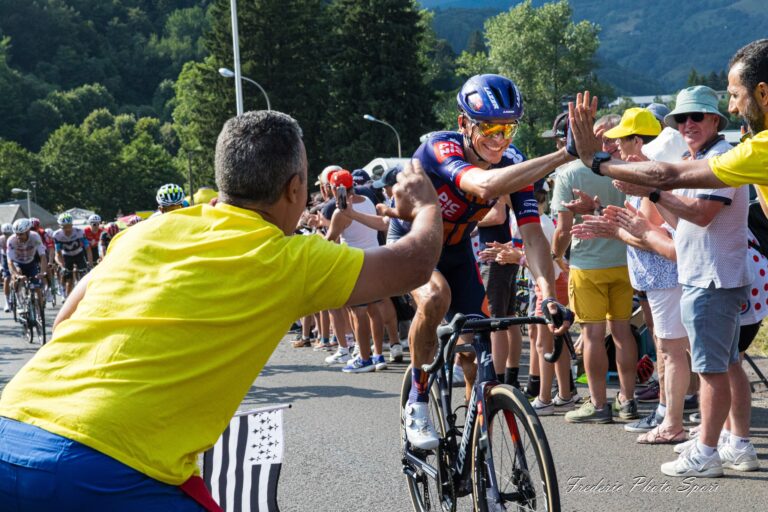 Warren Barguil prolonge son contrat avec Team Picnic PostNL.