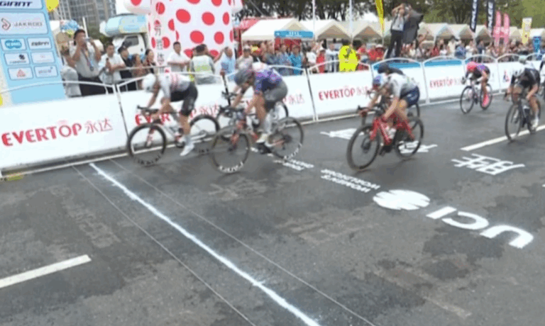 Kahtrin Schweinberger gagne la 1ère étape du Chongming Island