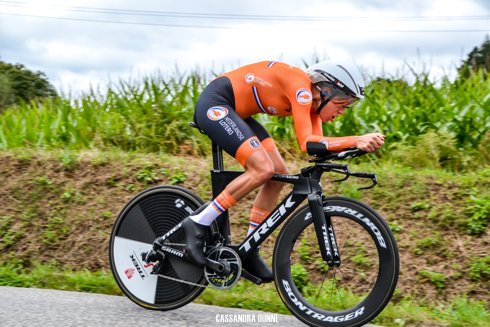 Ellen van Dijk remporte le Chrono des Nations 2025 aux Herbiers.