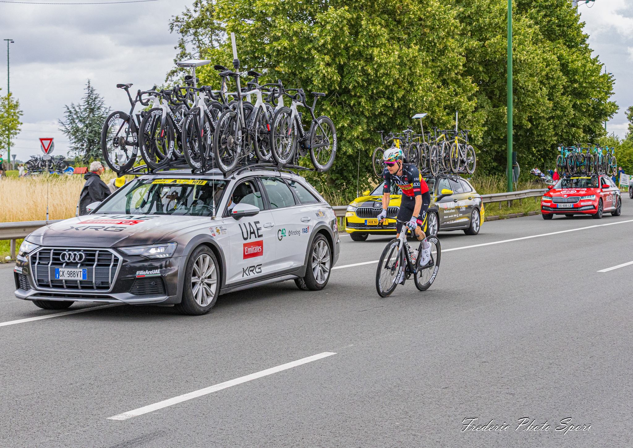 Tim Wellens, Vegard Stake Laengen et Julius Johansen prolongent chez UAE Team Emirates-XRG
