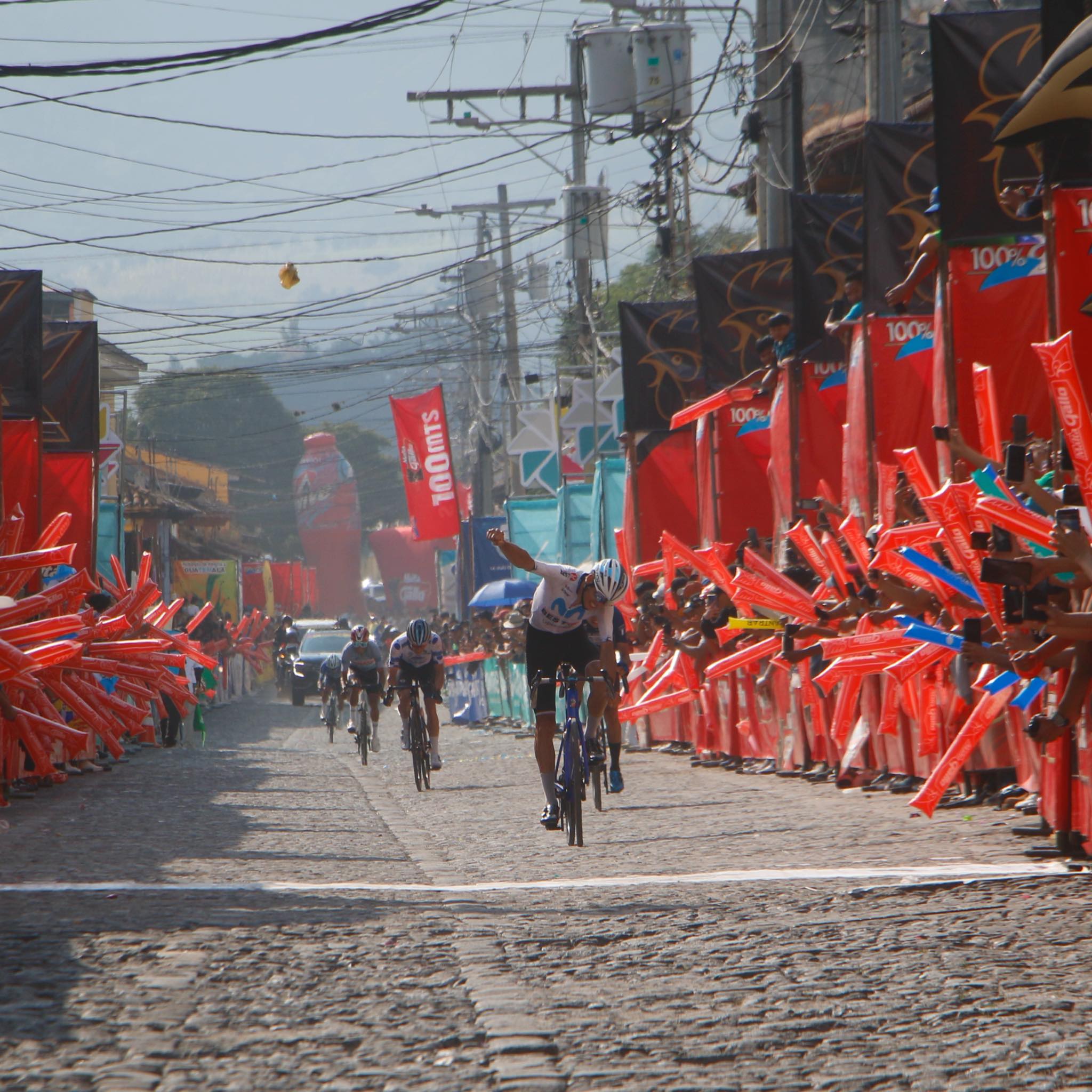 Carlos Gutiérrez (Movistar-Best PC) s’impose à Antigua lors de la 9e étape de la Vuelta a Guatemala 2025.