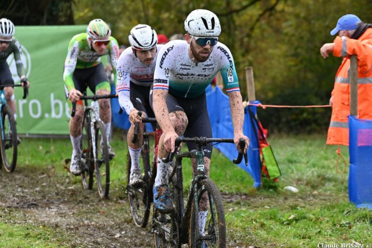 Joris Nieuwenhuis s’impose à Lokeren devant Vanthourenhout et Vandeputte.