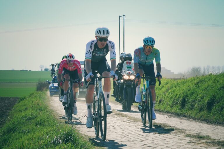 Rory Townsend rejoint Unibet Rose Rockets jusqu’en 2027, nouvelle identité du Tour de Tietema Cycling Team.