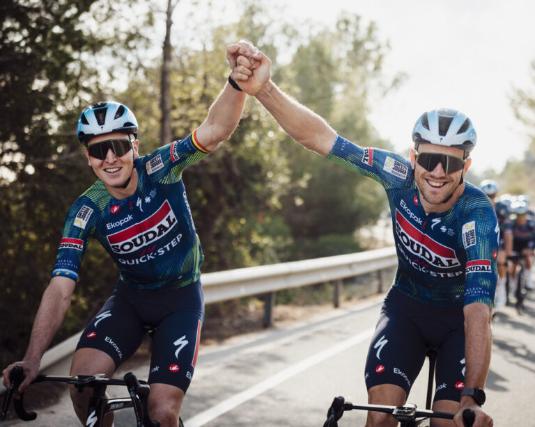 Maillot Soudal Quick-Step 2026 conçu par Castelli avec élément electric lime