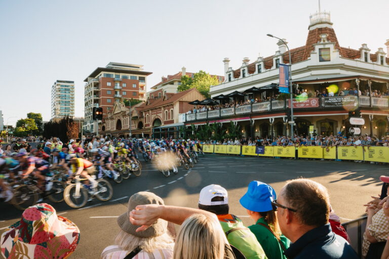 Peloton du Tour Down Under en Australie