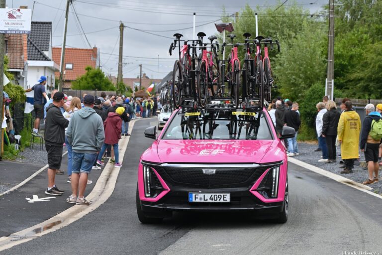 Magdeleine Vallieres championne du monde sous les couleurs d’EF Education-Oatly
