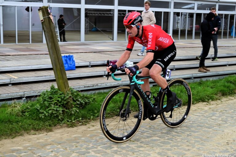 Mathis Le Berre, nouveau coureur du Team TotalEnergies pour la saison 2026