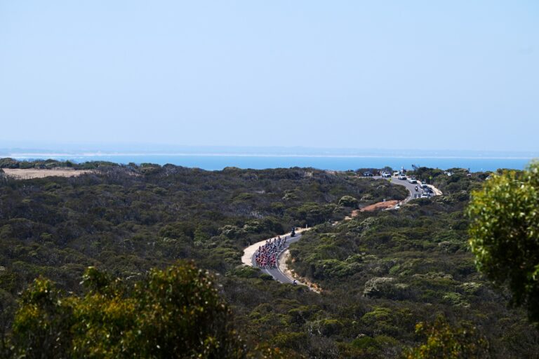 Départ de la Surf Coast Classic à Lorne sur la Great Ocean Road