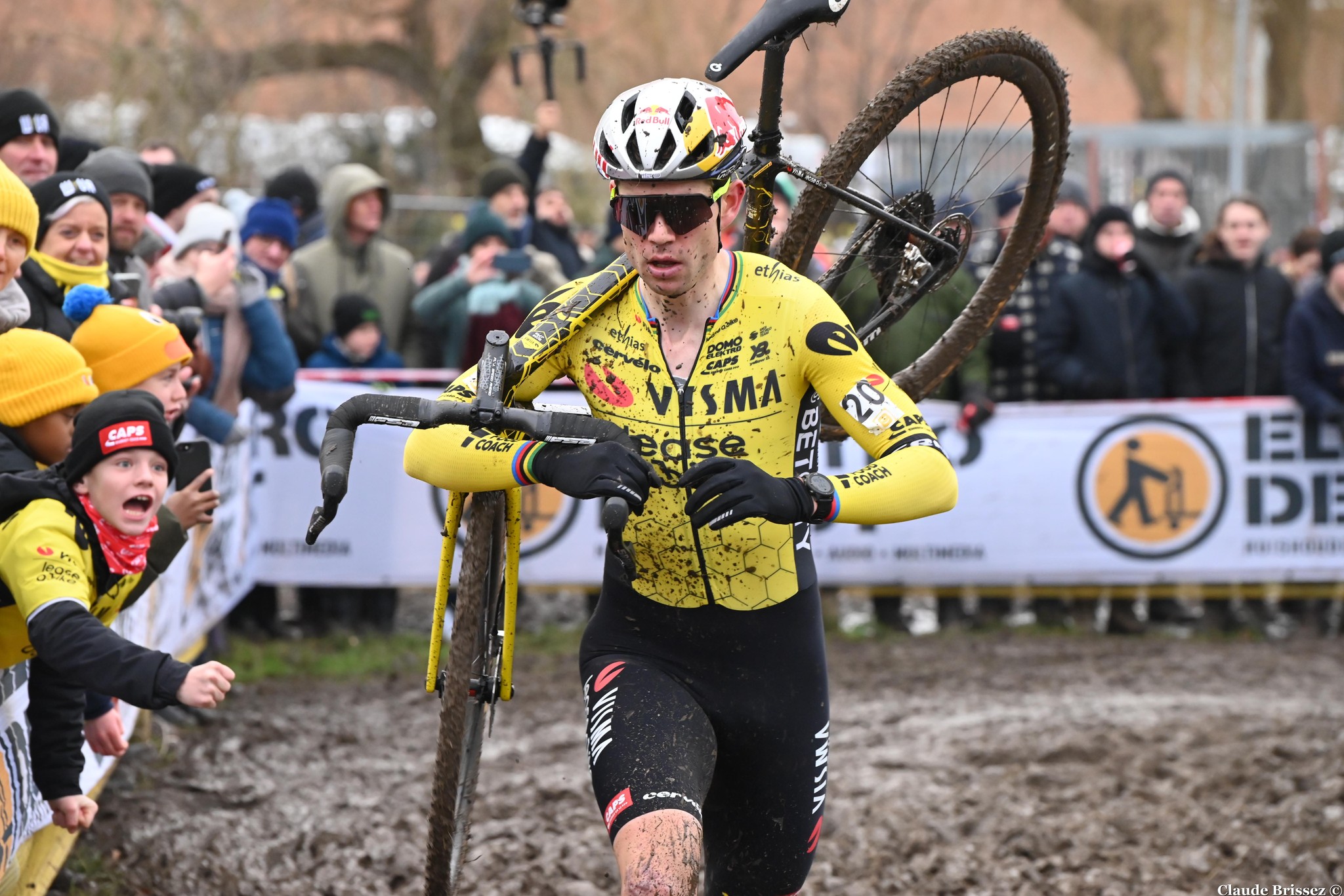 Wout van Aert lors de la Coupe du monde de cyclo-cross à Dendermonde
