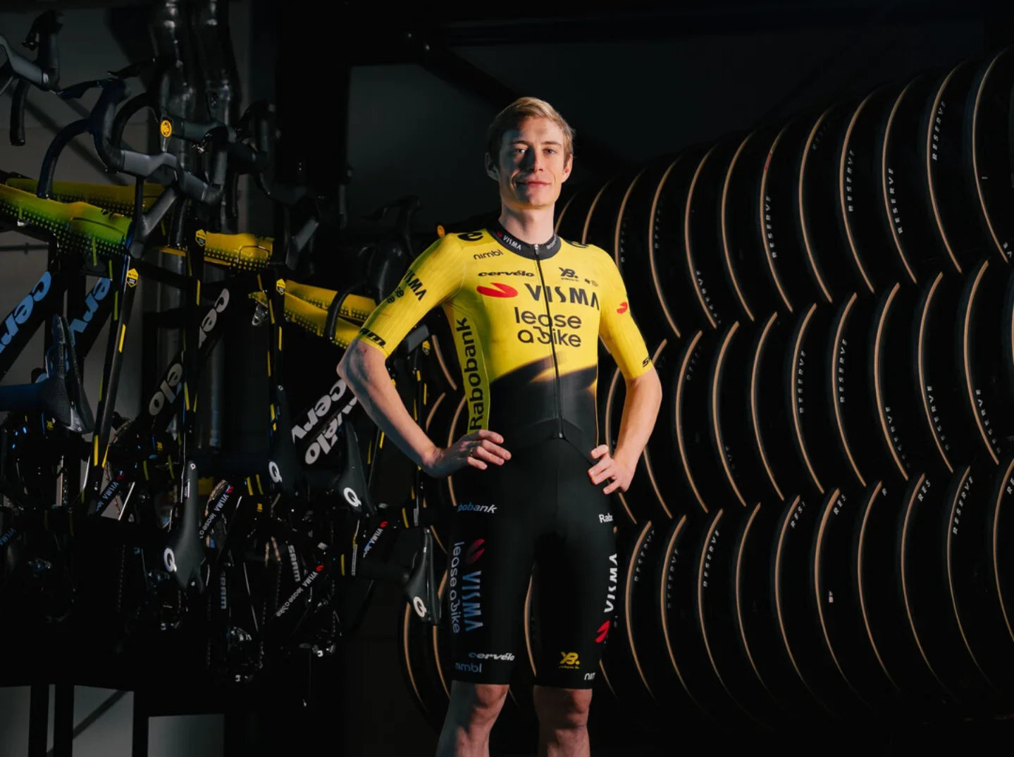 Maillot Team Visma | Lease a Bike 2026 aux couleurs jaune et noir