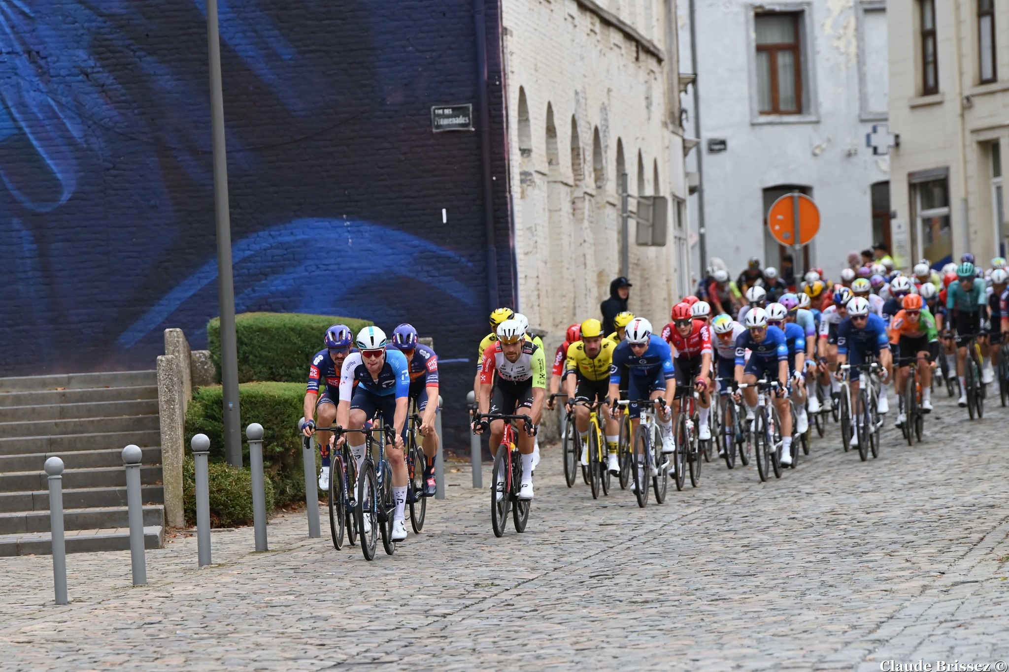 Peloton WorldTour lors d’une course UCI