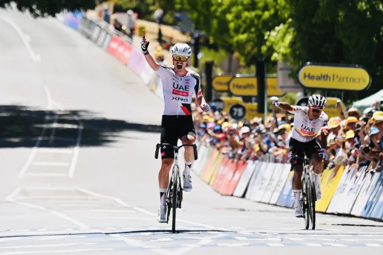 Arrivée de la 2e étape du Tour Down Under 2026 remportée par Jay Vine (UAE Team Emirates)