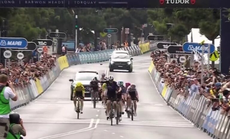 Arrivée de la Cadel Evans Great Ocean Road Race femmes 2026 à Geelong