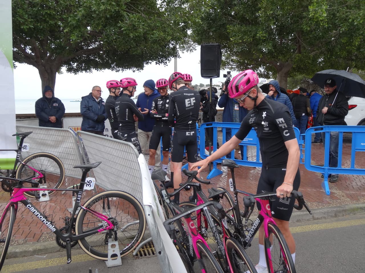 L'équipe EF à la veille du Trofeo Ses Salines 2026.