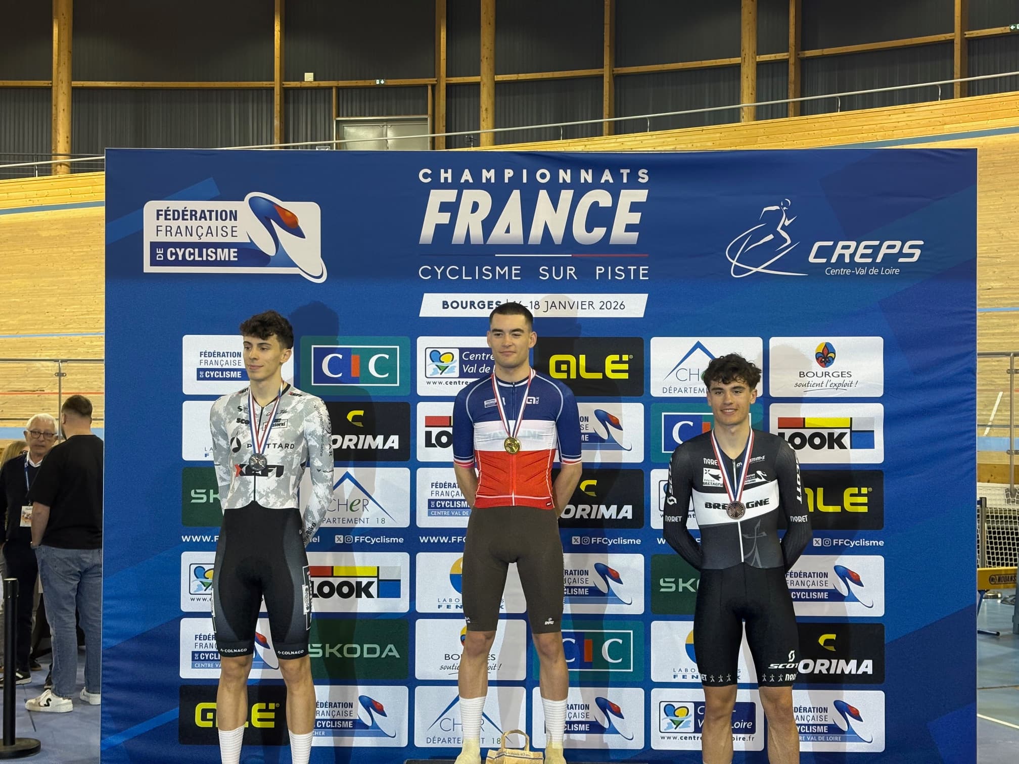Erwan Besnier a remporté le titre de champion de France 2026 de Scratch à Bourges.
