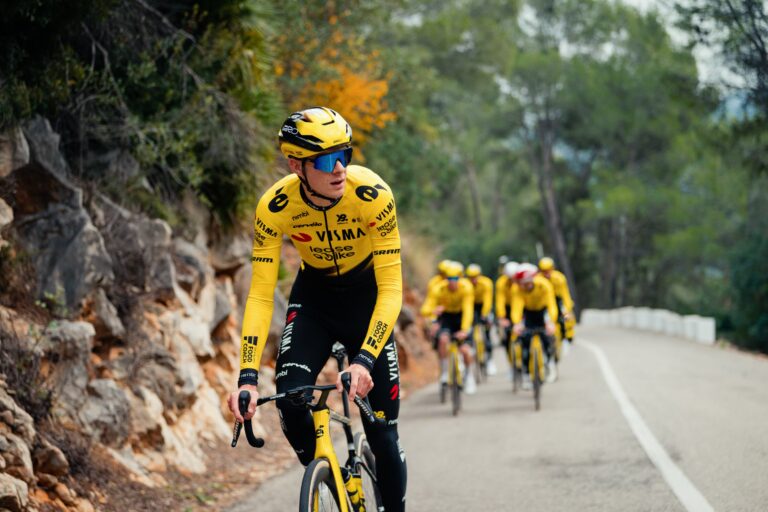 Louis Barré sous le maillot Team Visma | Lease a Bike