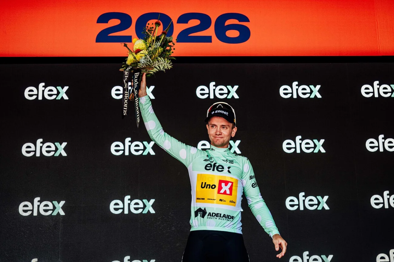 Podium du Tour Down Under 2026 avec le leader du classement général après la 2e étape
