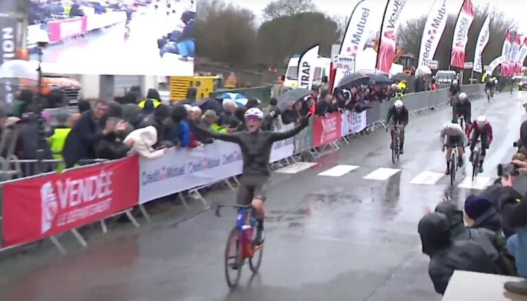 Jules Vaugrenard franchit la ligne en vainqueur