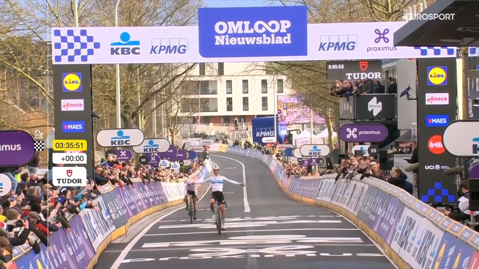 Demi Vollering Omloop Nieuwsblad victoire