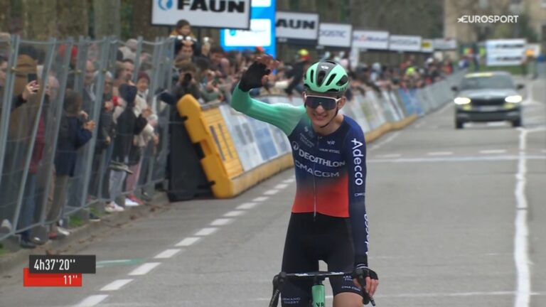 Paul Seixas à l’arrivée de la Faun-Ardèche Classic