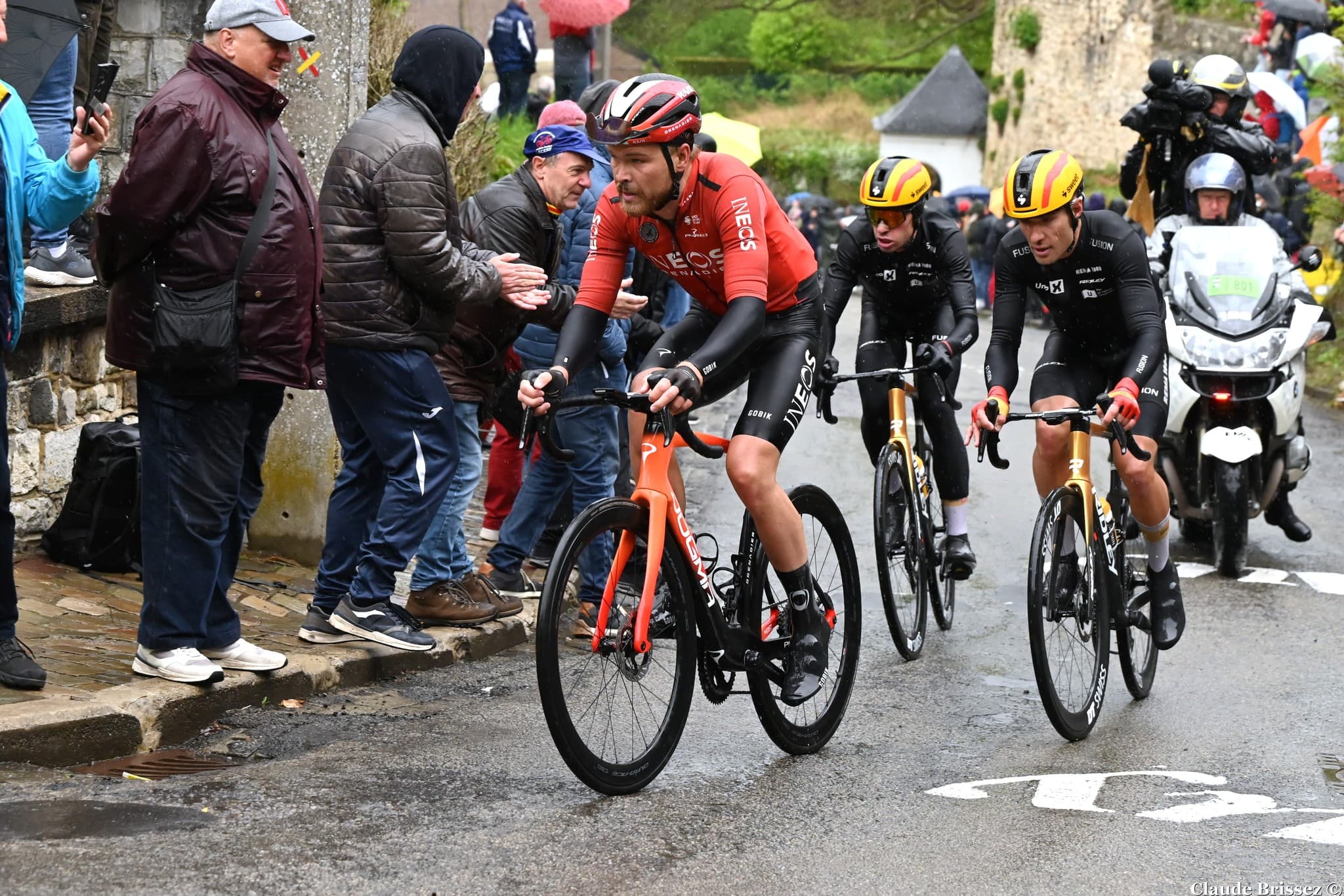 Tobias Foss en course sous les couleurs d’INEOS Grenadiers