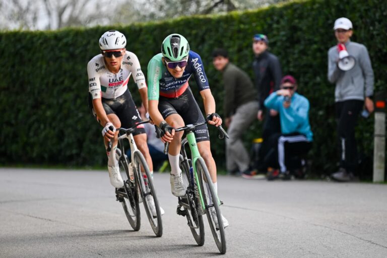 Paul Seixas lors d’une course sous le maillot Decathlon AG2R La Mondiale