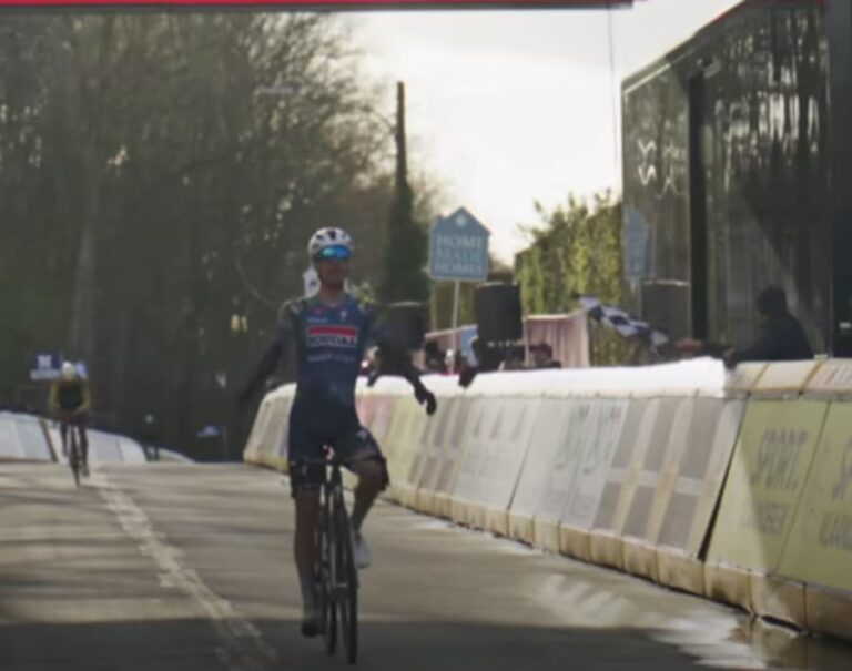 Simon Defrance remporte Nokere Koerse