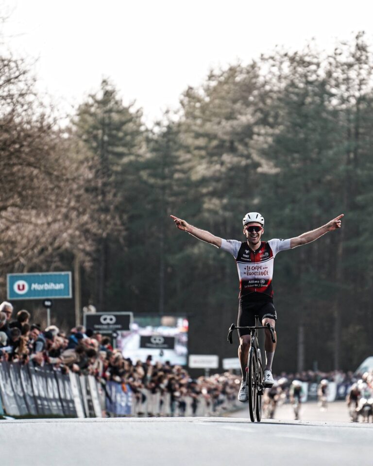 Ilan Larmet victoire Manche-Atlantique arrivée