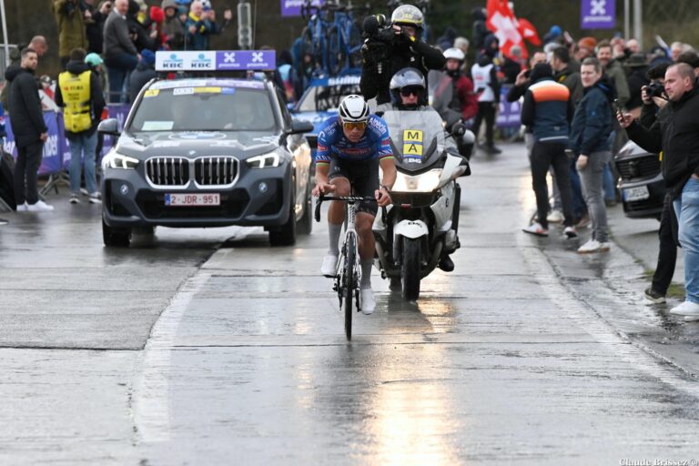 Mathieu Van der Poel lors du Omloop Nieuwsblad