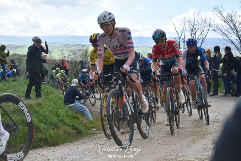 Tadej Pogacar et la sélection UAE pour les Strade Bianche 2026