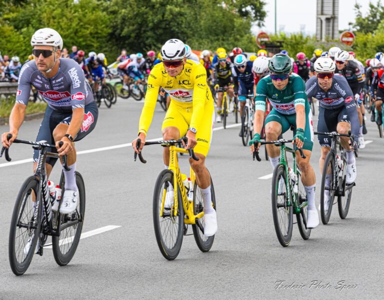 Mathieu Van der Poel Gent-Wevelgem 2026 départ