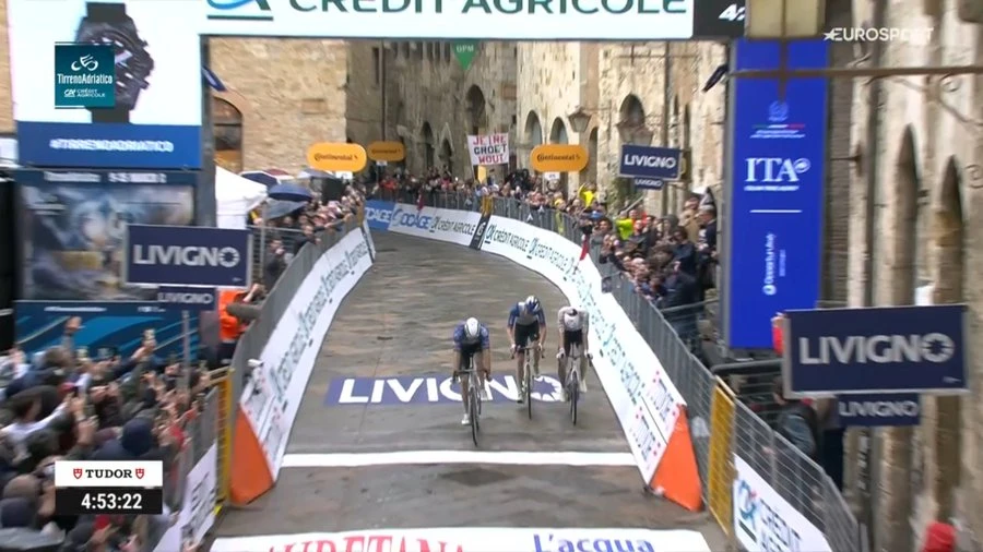 Mathieu van der Poel lors de la 2e étape de Tirreno-Adriatico