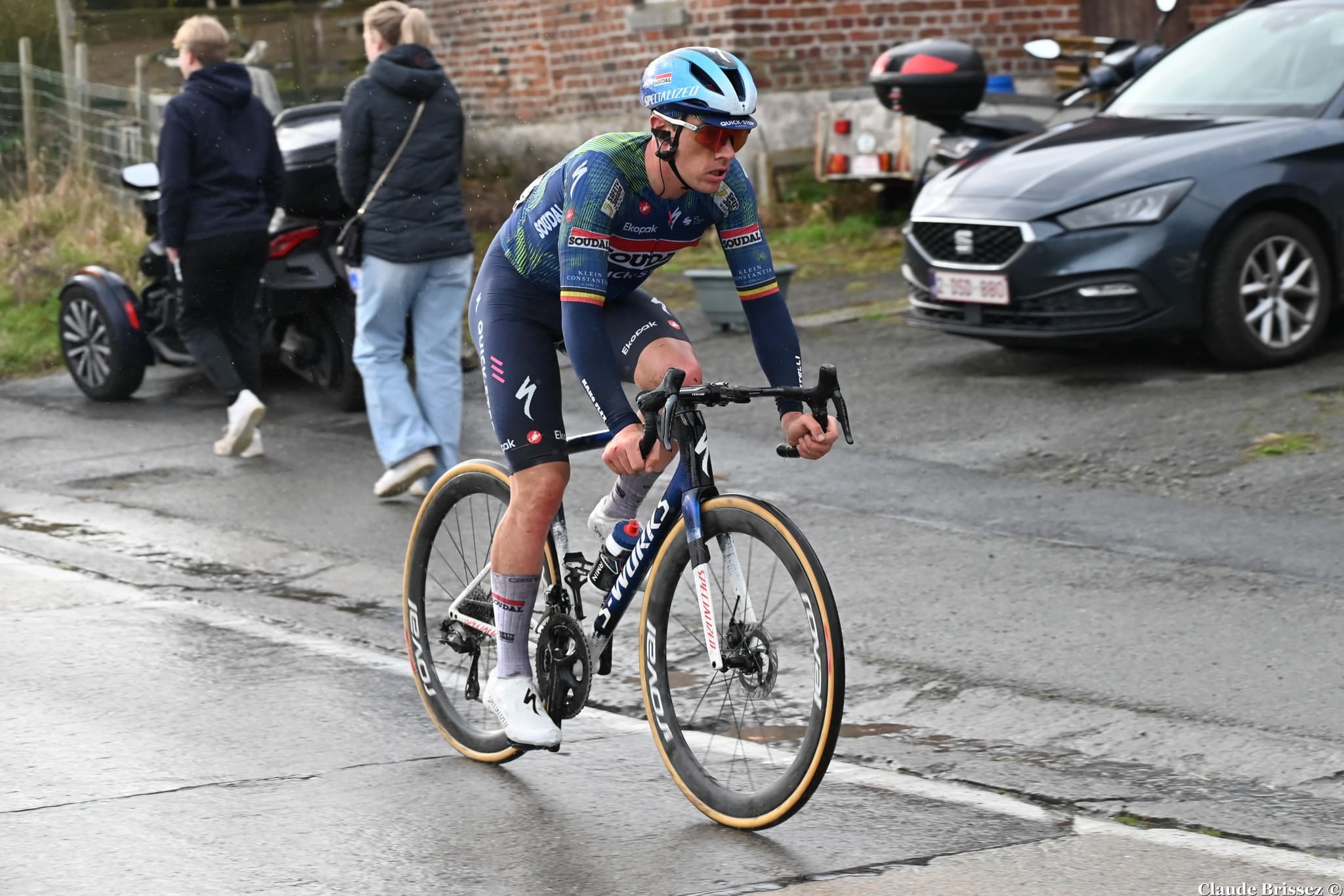 Yves Lampaert et Dylan van Baarle sur les pavés en Belgique