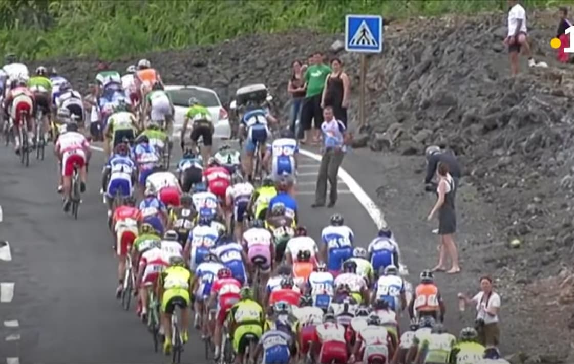 Tour de l’île de La Réunion peloton course cycliste