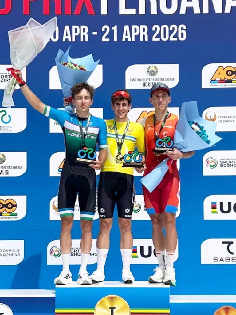 Podium de l’étape 1 du Grand Prix Fergana avec Juan Pedro Lozano vainqueur